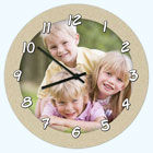 Uhr mit Zifferblatt von eigenem Foto